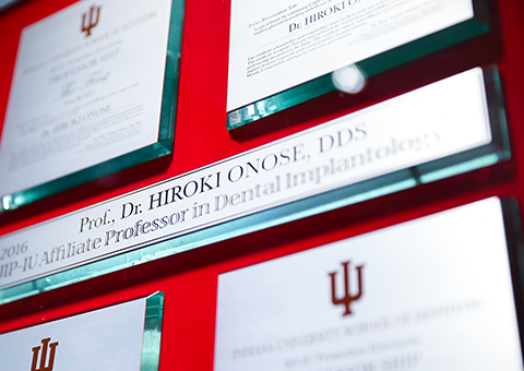 新宿・西新宿の歯医者・歯科「新宿オークタワー歯科クリニック」採用ページ｜盾